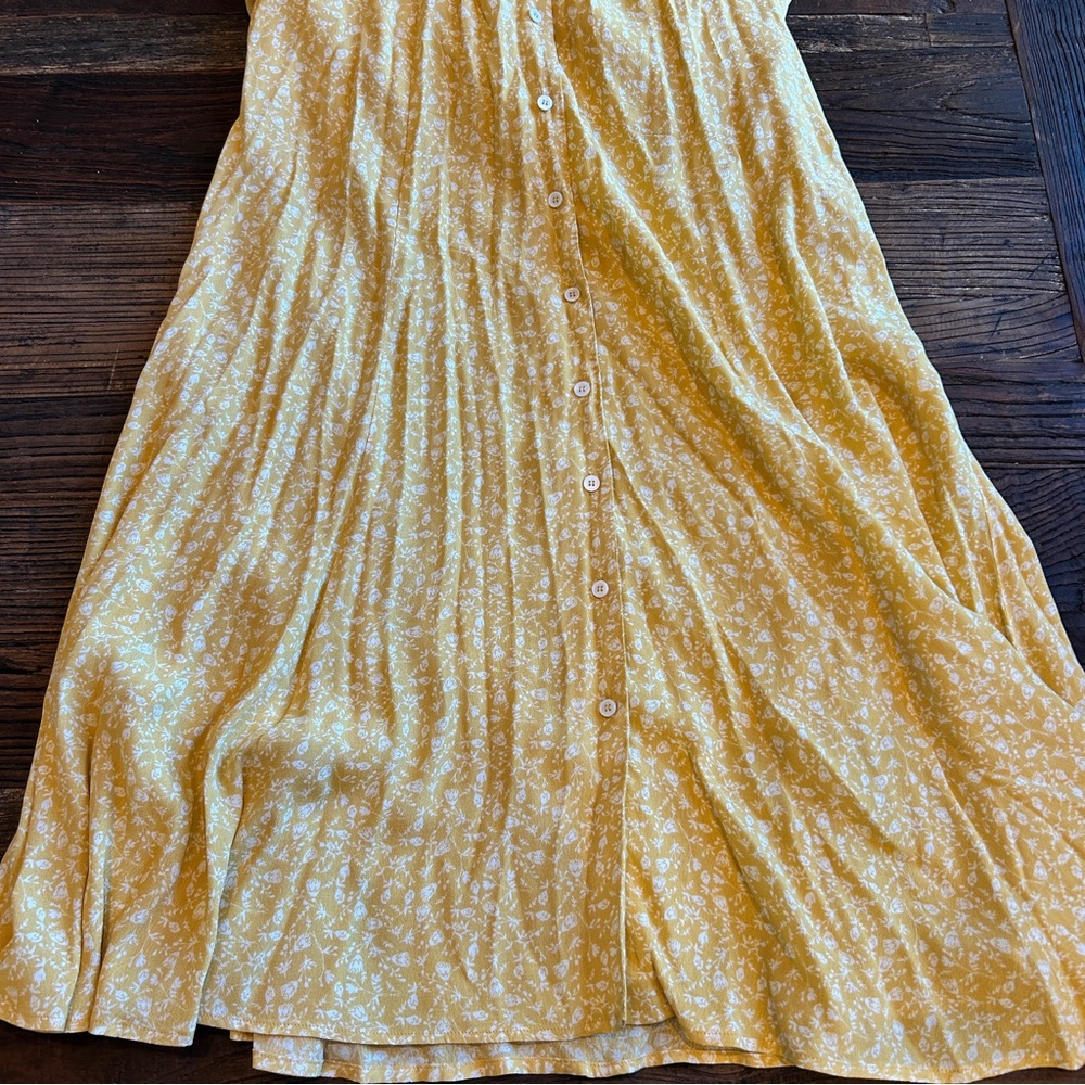 Skylar + Madison | Yellow Floral Maxi Dress M - Picture 7 of 11